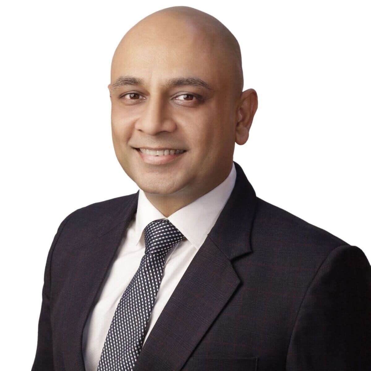 Headshot of Kenneth + Wheeler, Executive & Leadership Coach, Author with the International Coaching Federation. Known for specializing in neuro-linguistic programming (NLP), he helps leaders achieve lasting transformation through personalized coaching grounded in the philosophy of pause, reflect, and evoke.